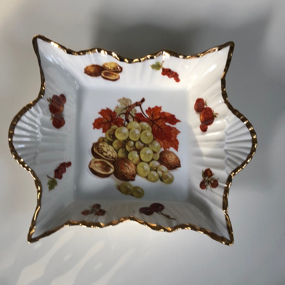 St.George bone china made in England Autumnal dish